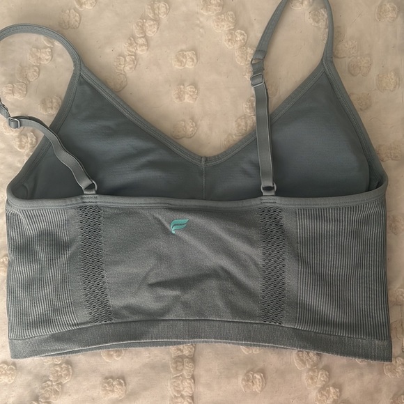 Teal Fabletics Set🩵 - Picture 6 of 10